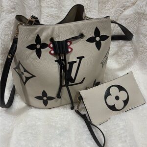 Designer Cream and Black Women's Bag Set